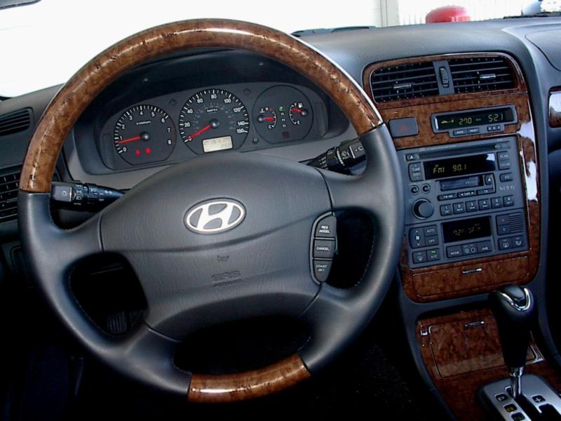 2004 Hyundai XG350