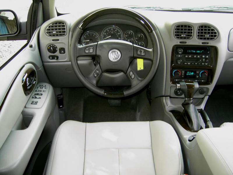 2004 Buick Rainier