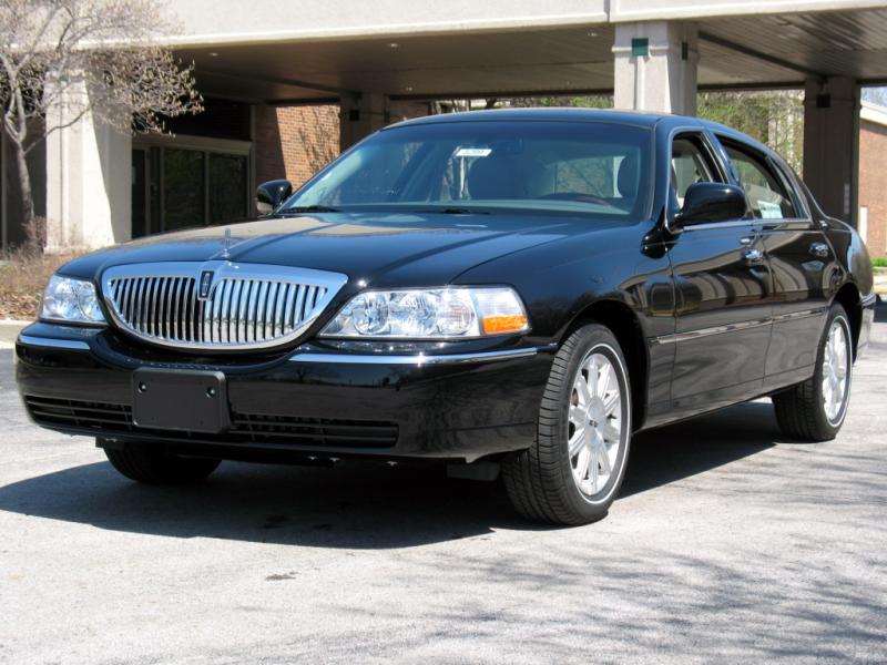 2010 Lincoln Town Car